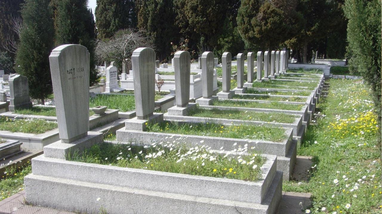 MEZARLAR