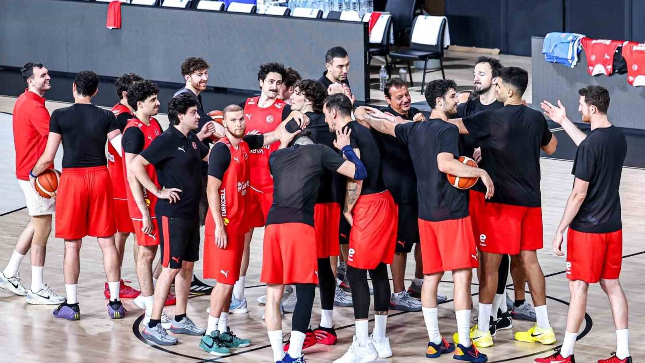 A Milli Erkek Basketbol Takımı, hazırlıklarını Antalya’da sürdürecek