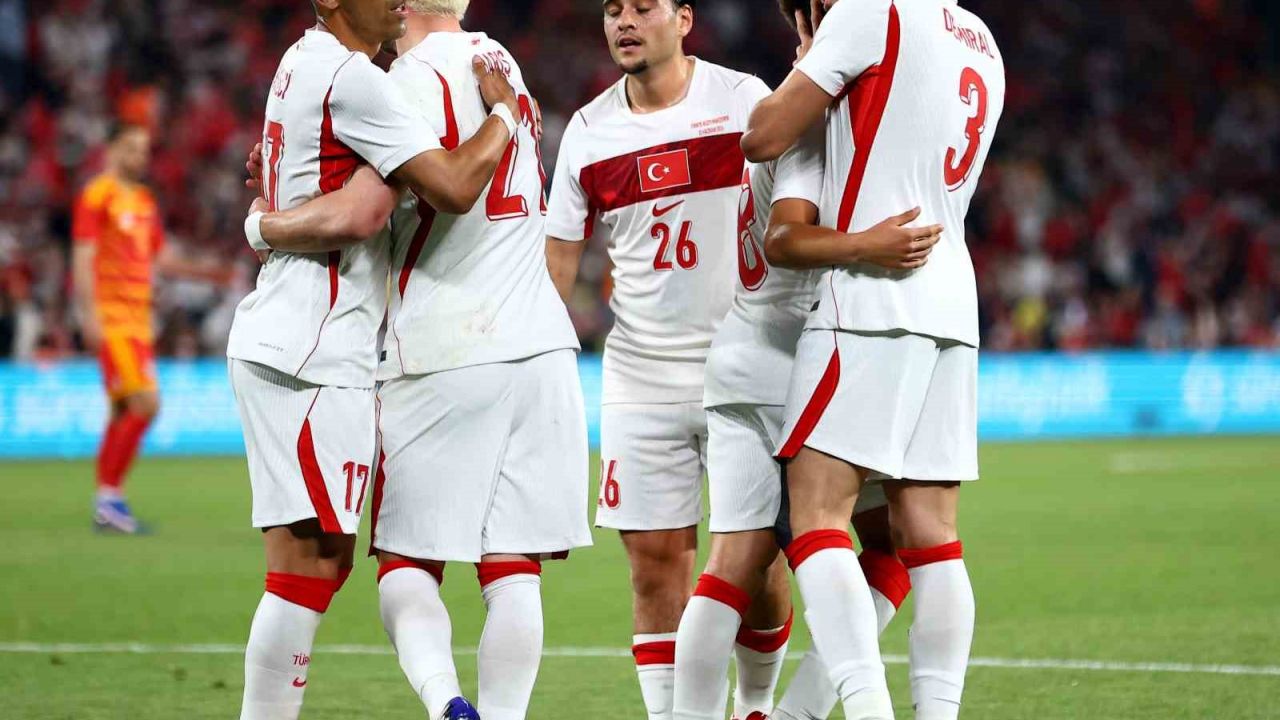 A Milli Futbol Takımı’ndan 4 gollü prova