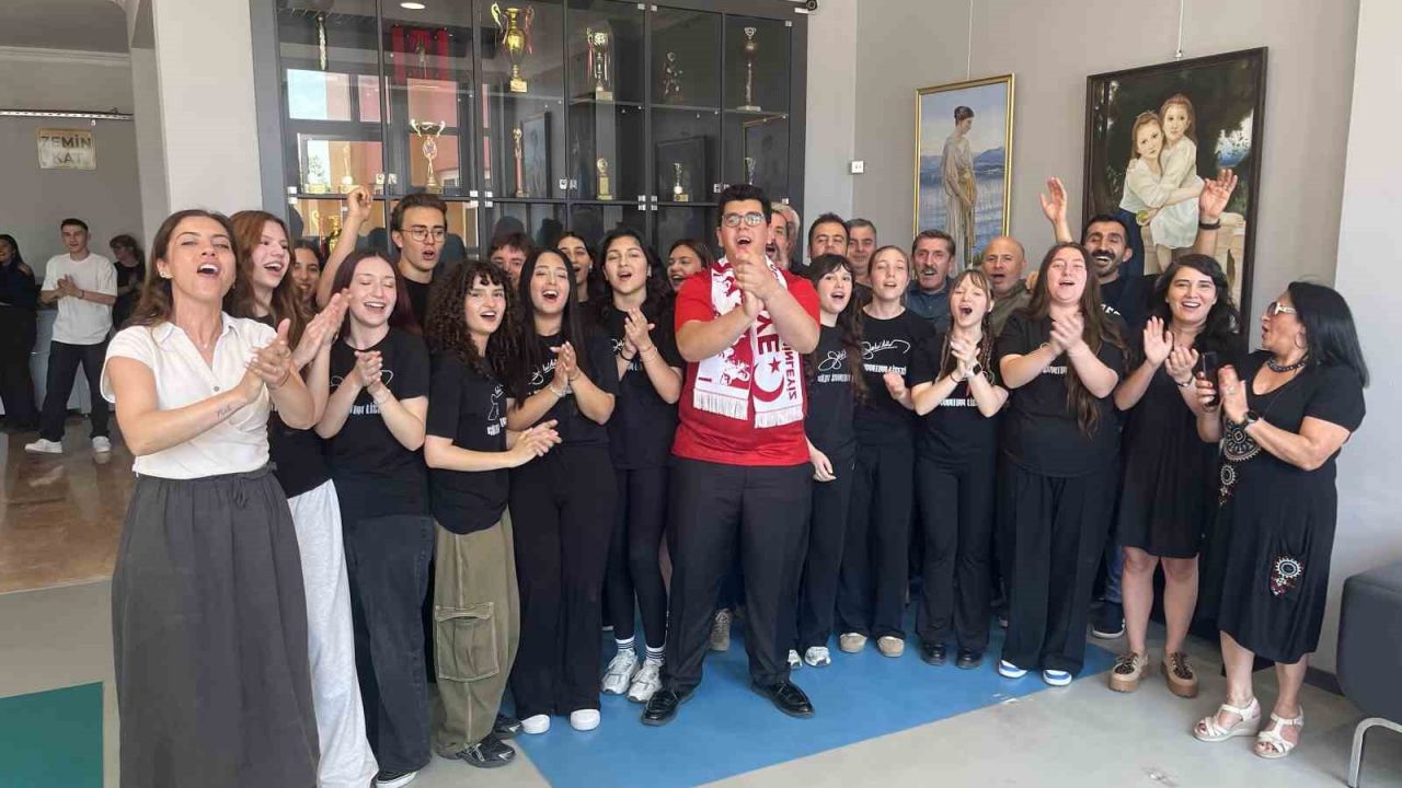A Milli Takım’ın Dünya Kupası’ndaki marşı Bursalı öğrencilerden çıktı