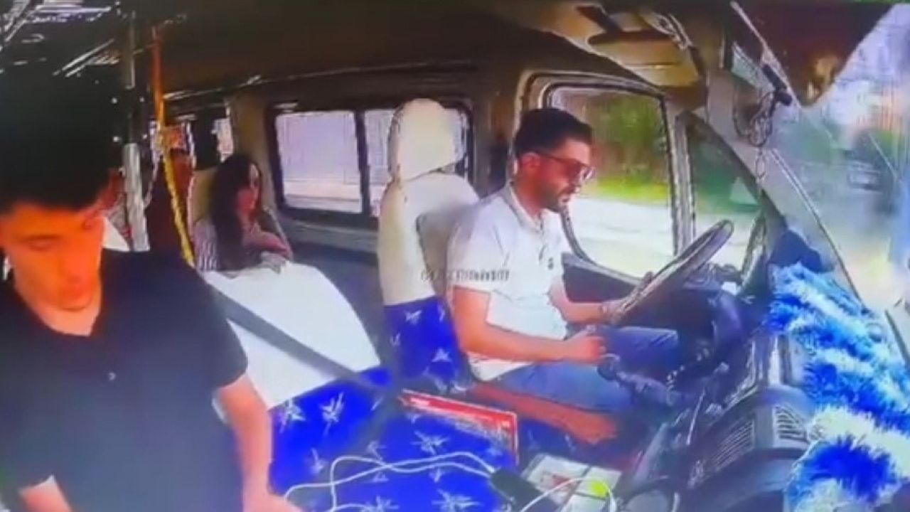 Adana’da sürücü uyudu, dolmuş duvara çarptı: 7 yaralı