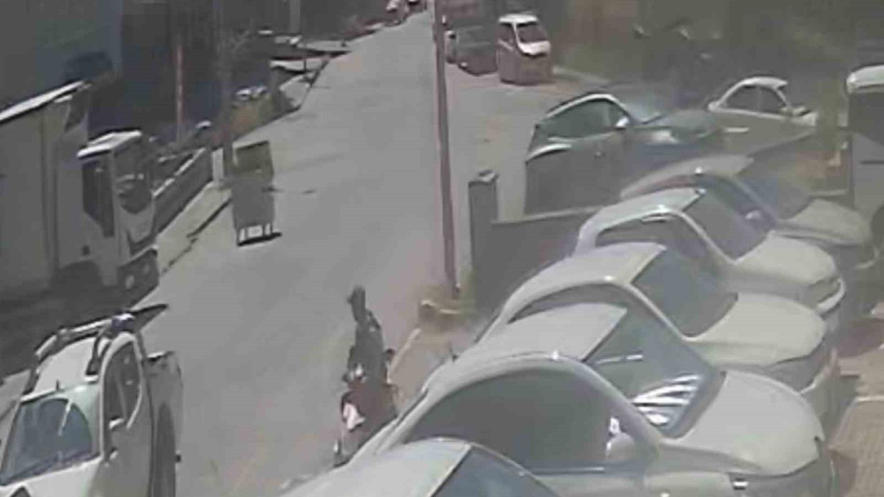 Ahlat’ta çöp konteyneri caddeyi birbirine kattı