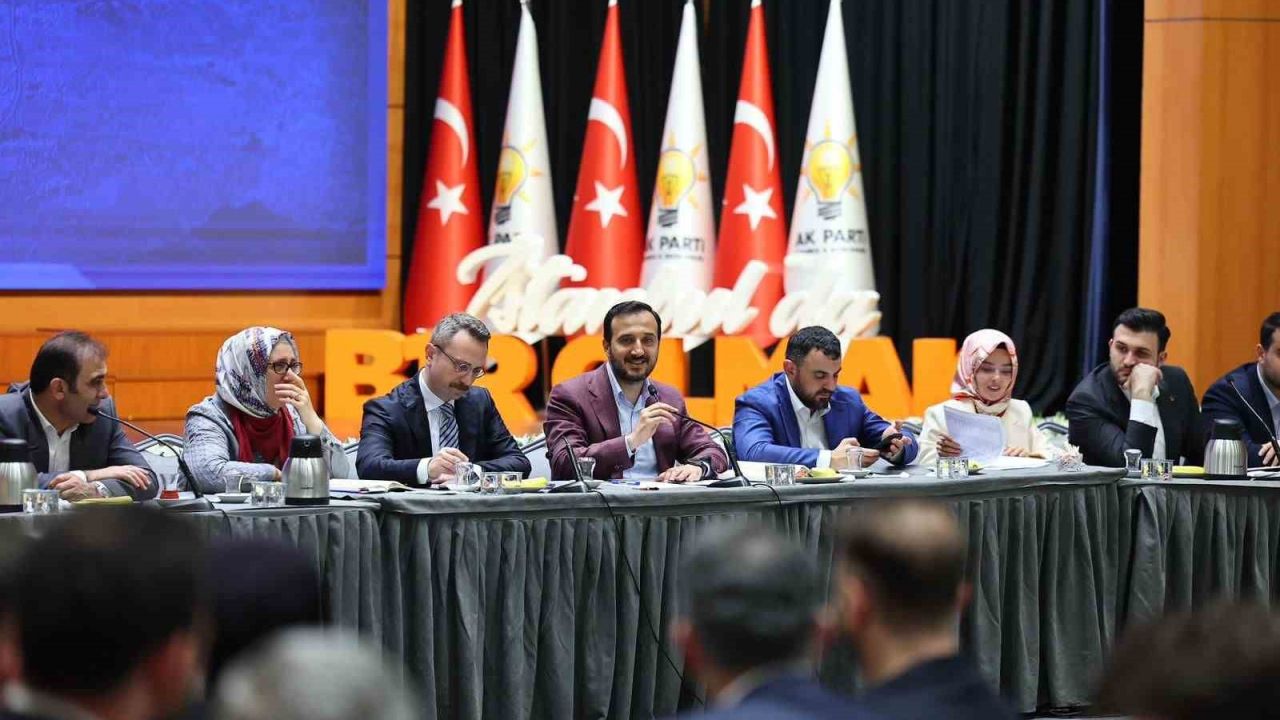 AK Parti İstanbul’dan 39 ilçede üye buluşması: 5 ayda 50 bin yeni üye