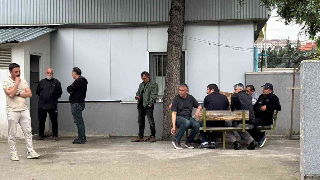 Akranının bıçaklayarak öldürdüğü 16 yaşındaki çocuğun babası feryat etti: "Benim ciğerim yanıyor, bitmiş haldeyim"