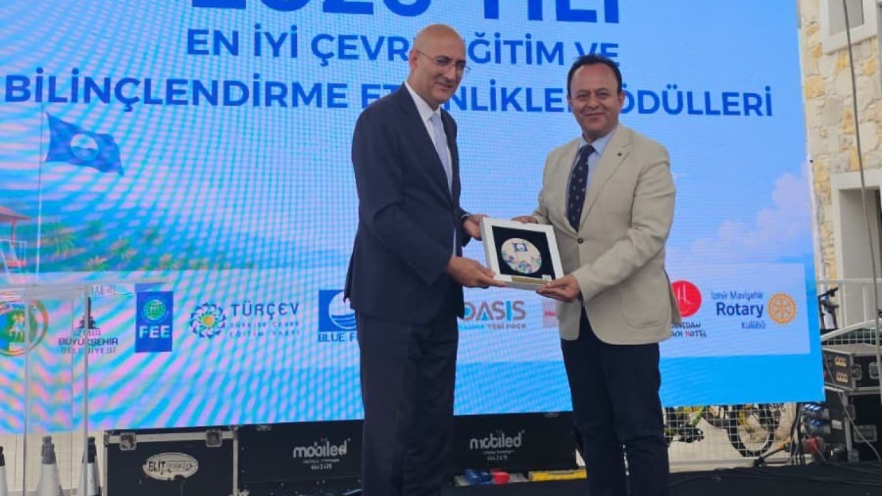 Alanya’ya 79 mavi bayrak ve çevre eğitiminde bir ödül daha aldı