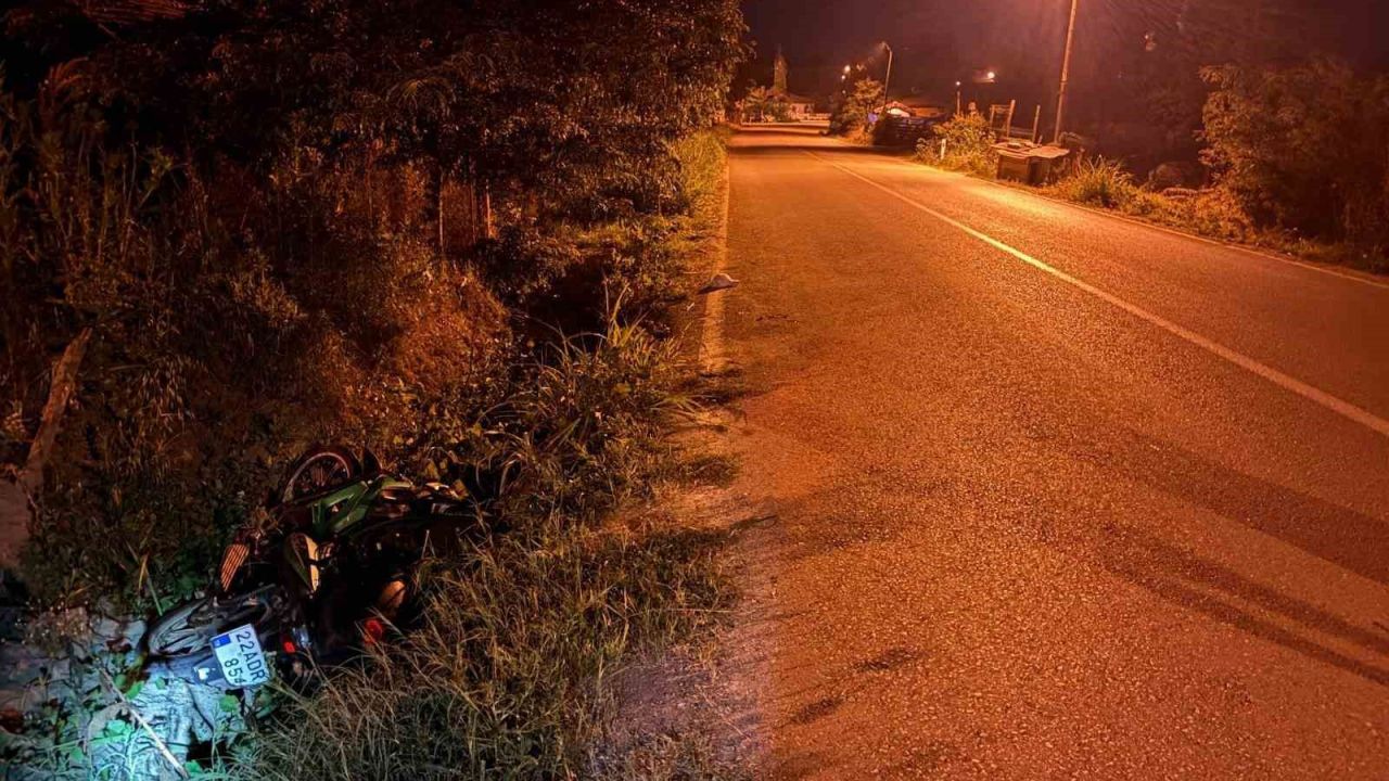 Alkollü motosiklet sürücüsü kaza yaptı: Hayati tehlikesi bulunuyor