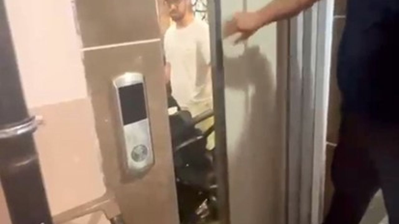 Asansörde mahsur kalan öğrenciyi itfaiye sınava yetiştirdi