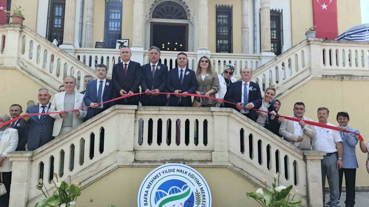 Bafra’da yıl sonu sergisi