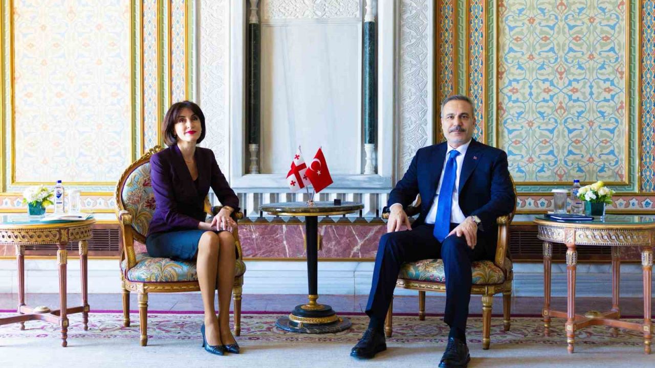 Bakan Fidan, Gürcistan Başbakan Yardımcısı ve Dışişleri Bakanı Maka Botchorishvili ile görüştü