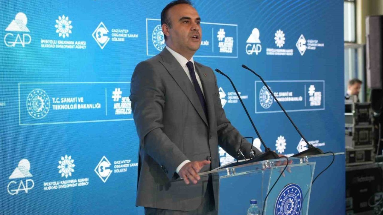 Bakan Kacır: "Artık güven veren, istikrar üreten ve kalkınma yolculuğunu kararlılıkla sürdüren bir Türkiye var"