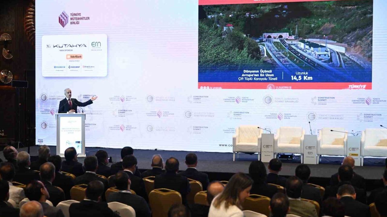 Bakan Uraloğlu: "2053 vizyonumuz doğrultusunda Türkiye’yi dünyanın en güçlü dijital altyapı merkezlerinden biri haline getirmiş olacağız"