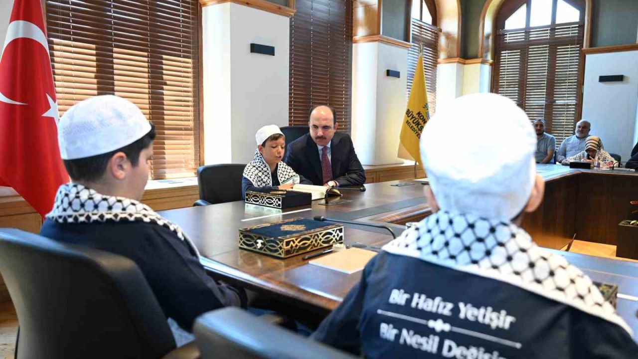 Başkan Altay, bilgehanelerde eğitim alarak tamamı hafızlık imam hatip okullarını kazanan öğrencilerle buluştu