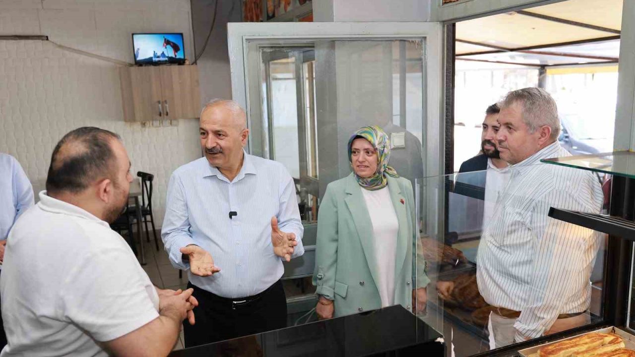 Başkan Büyükgöz: "Şehrimizi birlikte yönetme anlayışıyla hareket ediyoruz"