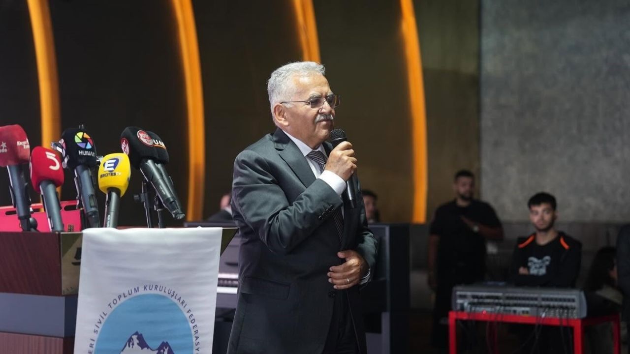 Başkan Büyükkılıç’tan 8. Kayserililer Zirvesi’nde birlik, beraberlik ve dayanışma vurgusu