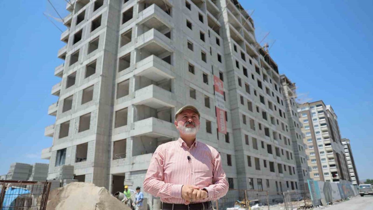 Başkan Çolakbayrakdar: "Yunusemre’de son konutlarla kentsel dönüşümde yeni dönem başlatıyoruz"