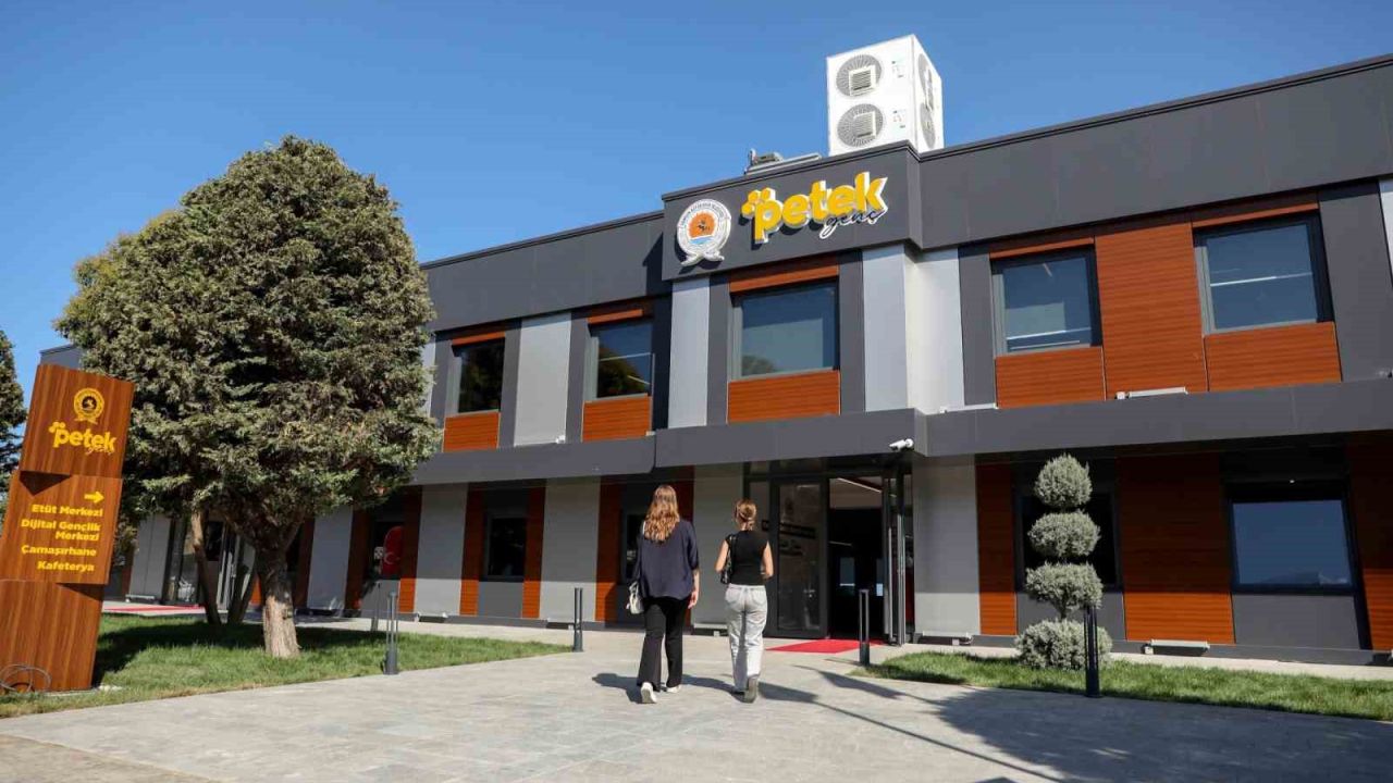 Başkan Doğan: "Petek Genç şehrimizin sembol markalarından birisi"