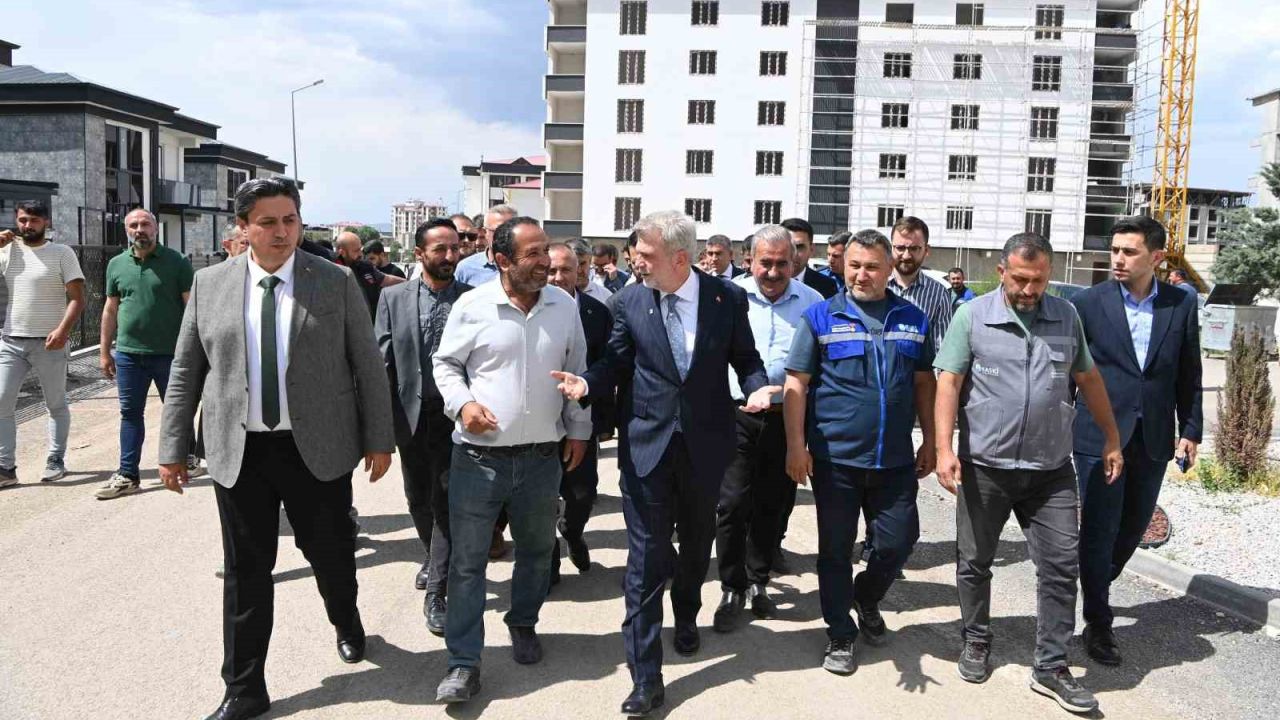 Başkan Görgel: "Elbistan’a 500 milyon liralık yol yatırımı kazandırıyoruz"