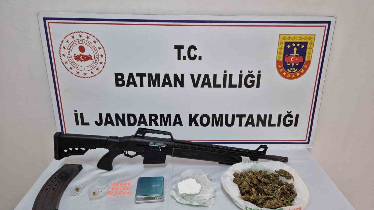 Batman’da uyuşturucu operasyonu: Kokain ve skunk ele geçirildi, 1 kişi tutuklandı