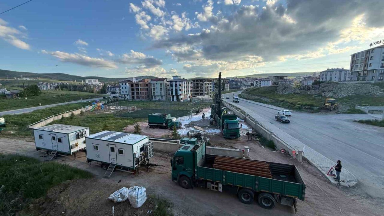 Bayburt’ta yeraltı suyu aramalarında 150 metrede suya ulaşıldı