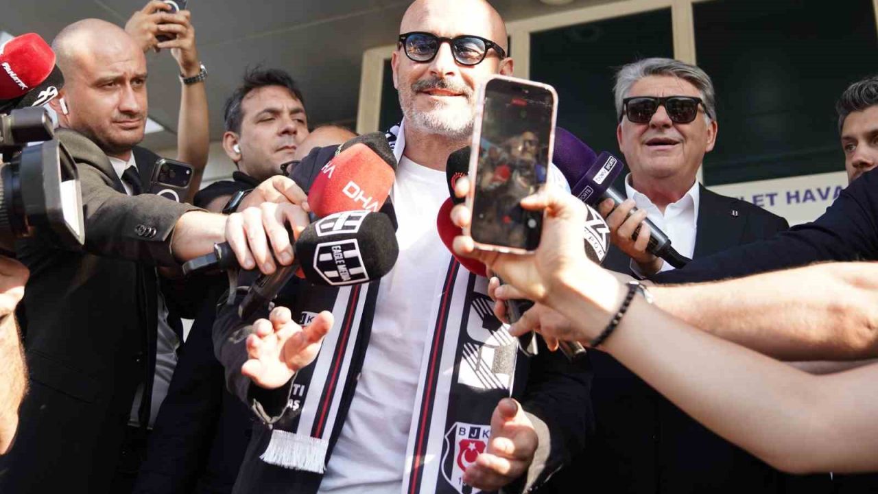 Beşiktaş’ın yeni teknik direktörü Vincenzo Italiano, İstanbul’a geldi