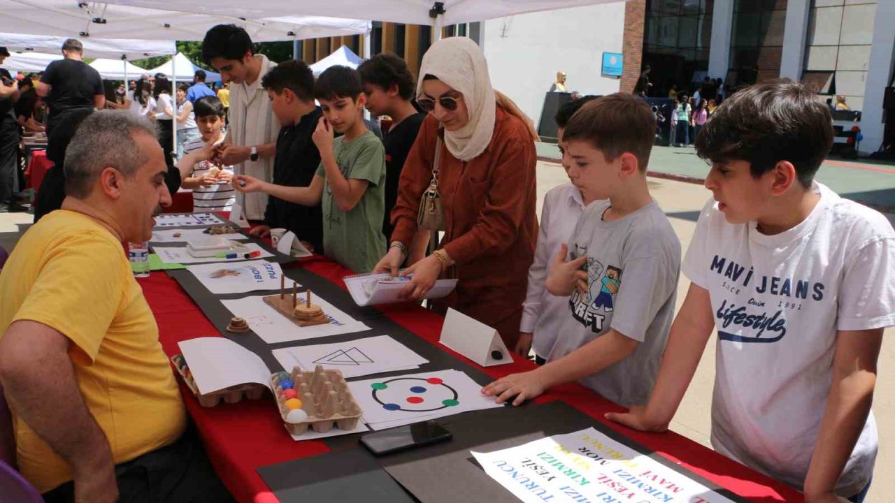 Bilimden sanata, müzikten halaya: Bulut Başarı Koleji’nde unutulmaz bir şölen
