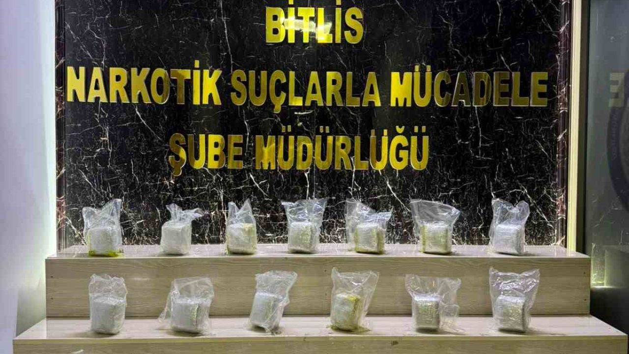 Bitlis’te yakıt deposuna gizlenen 15 kilo esrar ele geçirildi