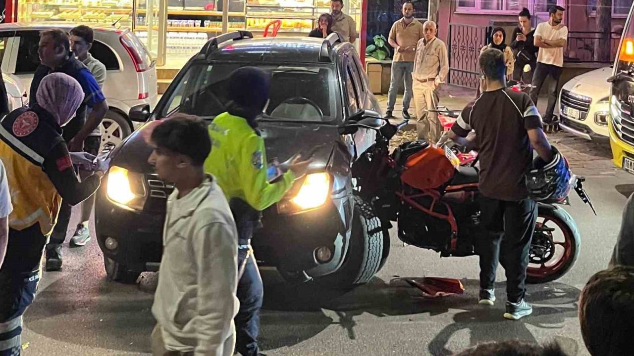 Bursa’da motosiklet ile otomobil çarpıştı: 1 yaralı