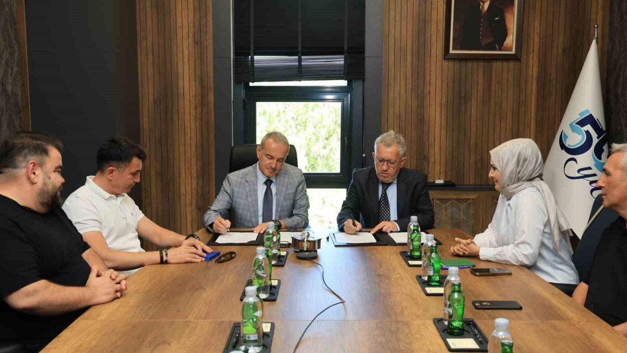 BUÜ’de "Atık piller işitme engellilere ses oluyor"