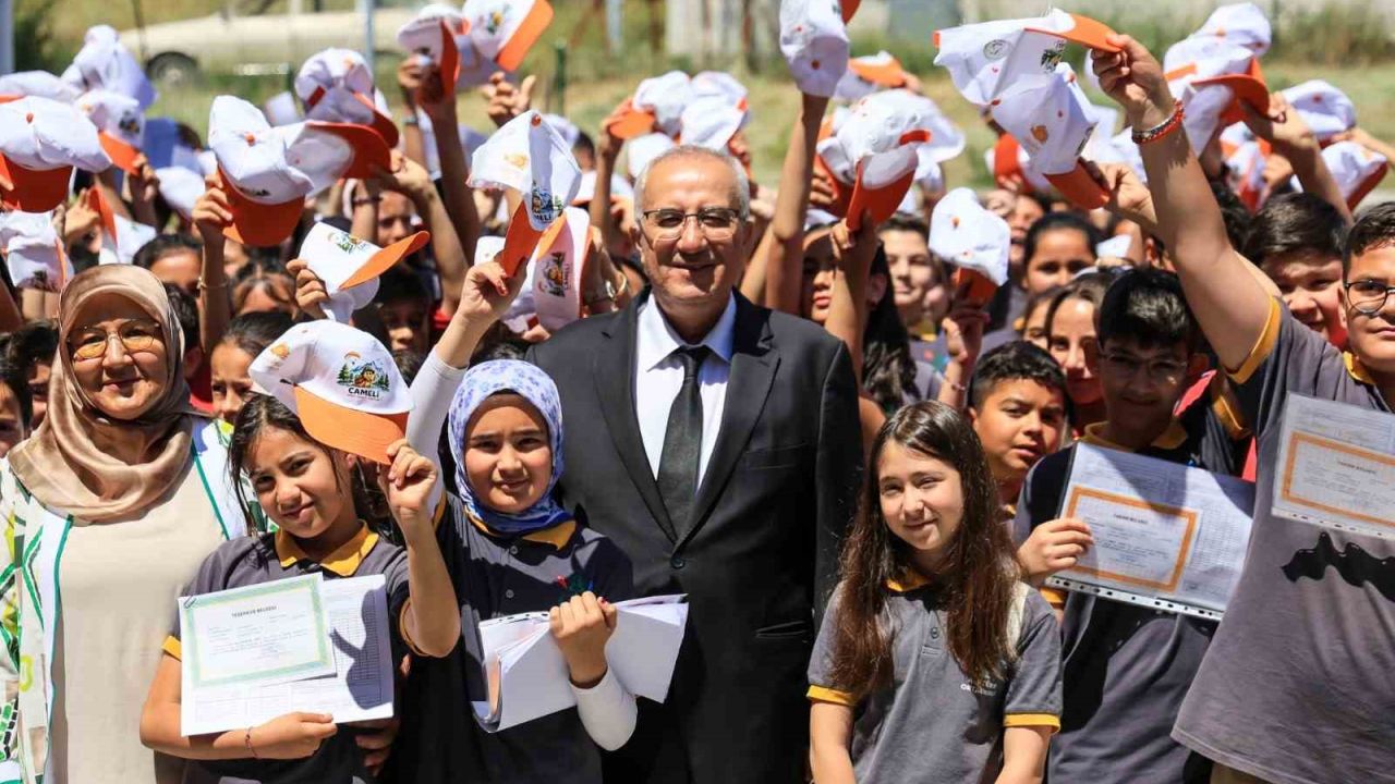 Çamelili öğrenciler karne sevincini Şırnak’taki yaşıtlarıyla birlikte yaşadı