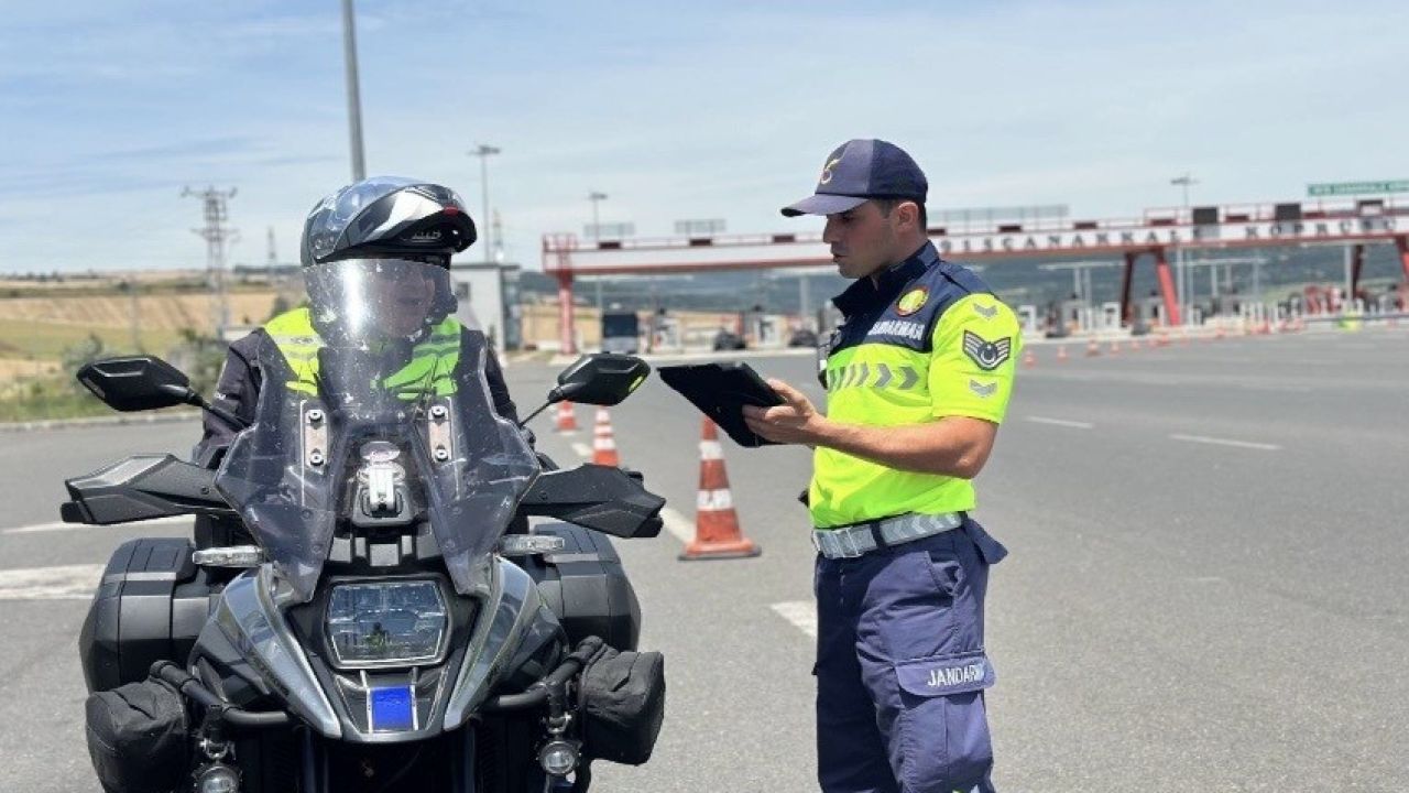 Çanakkale’de jandarma 4 bin 576 araç denetledi