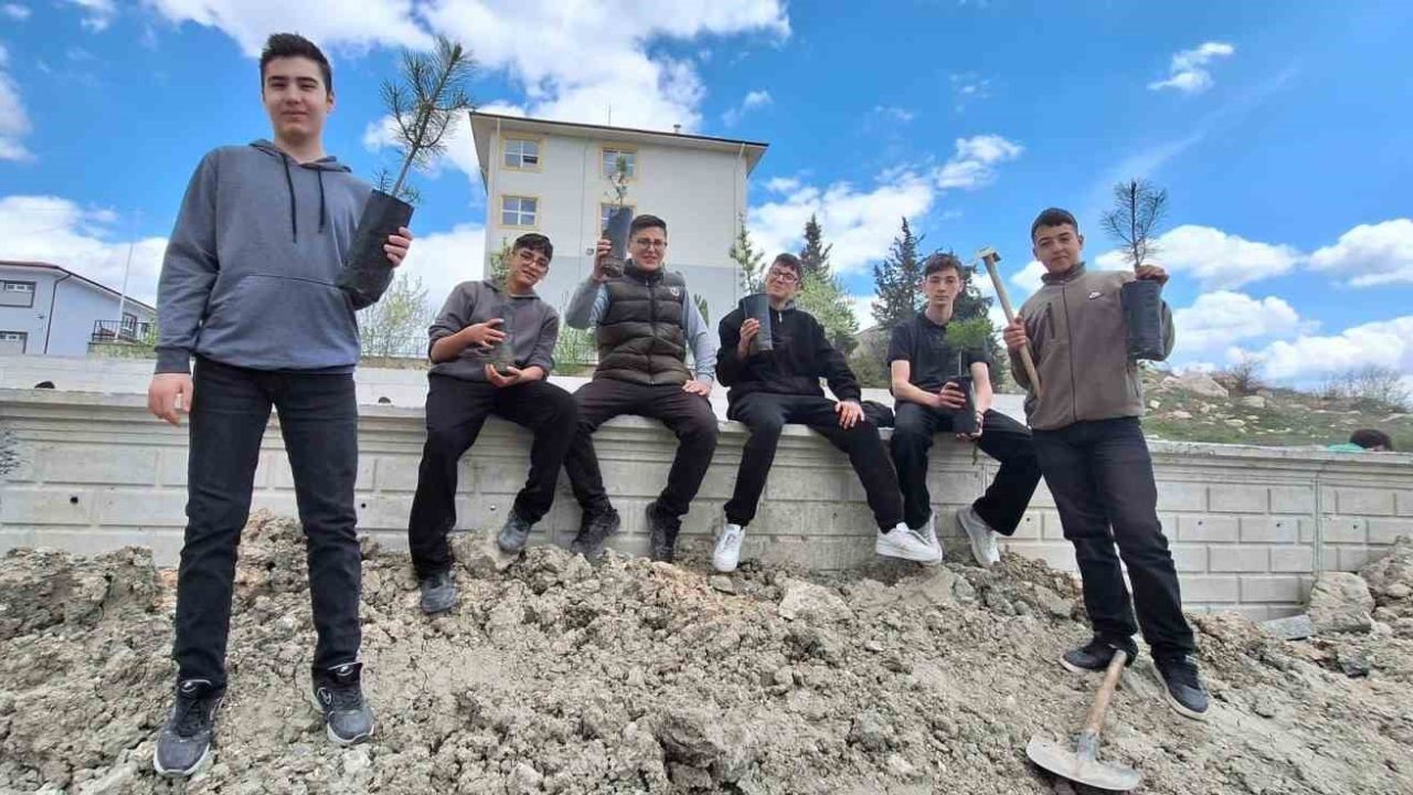 ÇEDES kapsamında Kütahya’da fidan dikim seferberliği