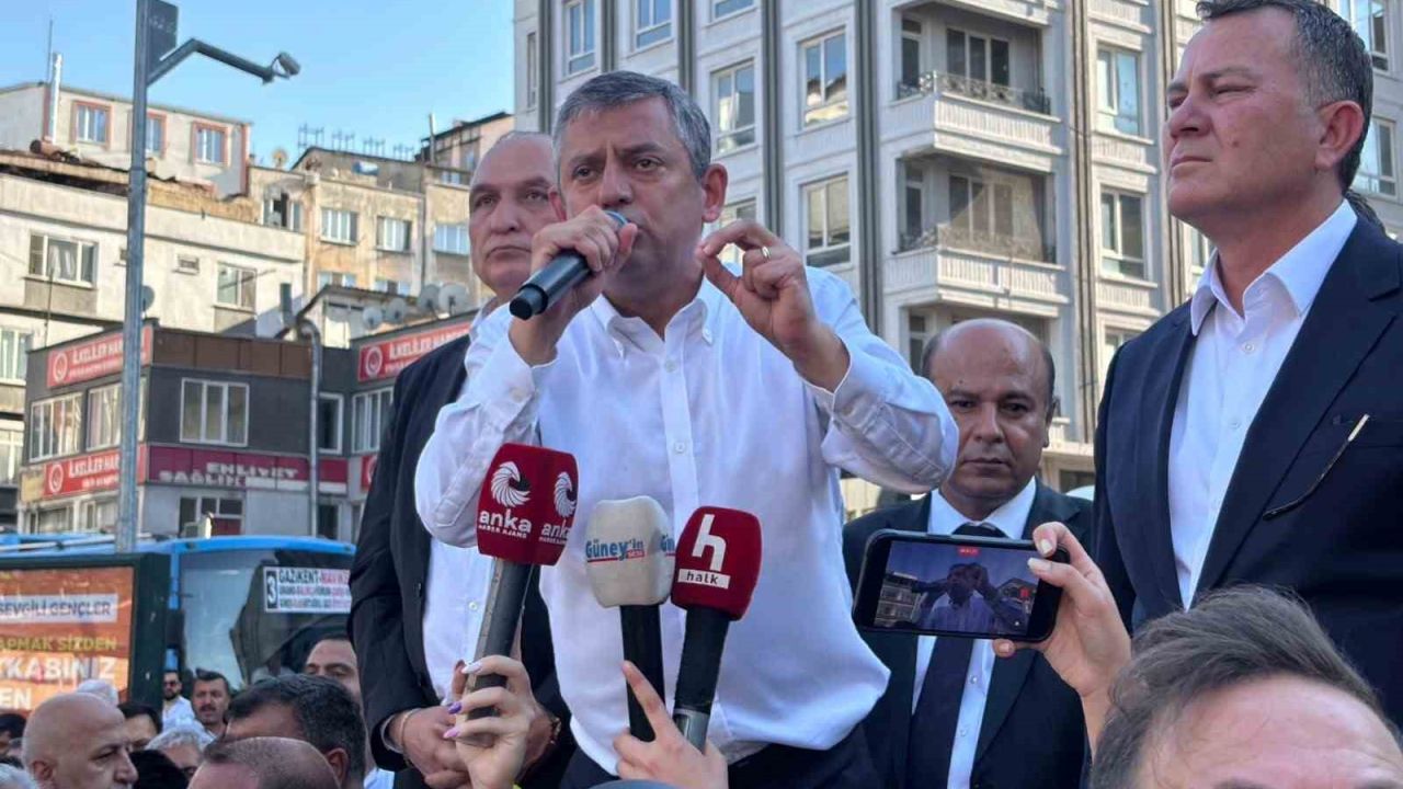CHP Grup Başkanı Özgür Özel: "Cumhuriyet Halk Partisi’ne, adayına, kurumuna, liderine darbe yapıyorlar"