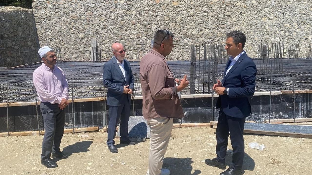 Çökek Mahallesi’nde cami inşaatı devam ediyor