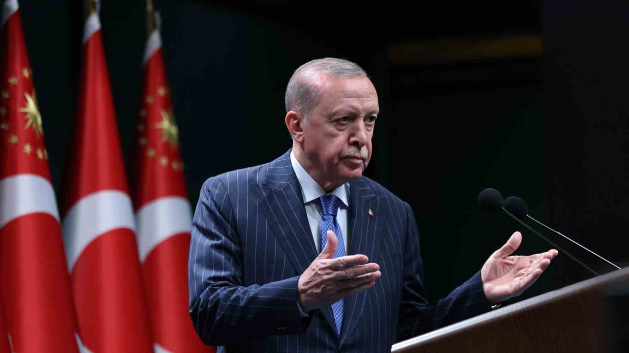 Cumhurbaşkanı Erdoğan: "(ABD-İran mutabakatı) İmzaların atılacağı güne kadarki süreçte sabotajlara karşı çok ama çok dikkatli olunması gerekmektedir"
