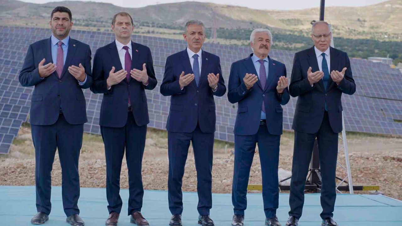 Cumhurbaşkanı Erdoğan, Mardin’deki Artuklu Depolamalı GES açılışına canlı yayınla bağlandı