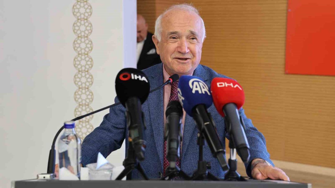 Cumhurbaşkanlığı Yüksek İstişare Kurulu Üyesi Çiçek: "Yeteri kadar kaliteli kanun çıkaramıyoruz"