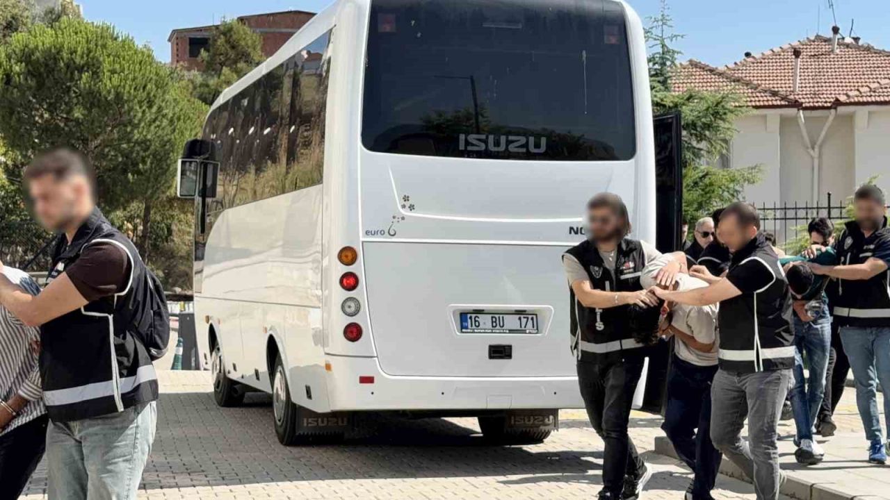 Daltonlar’a Orhangazi’de şafak baskını : 9 gözaltı
