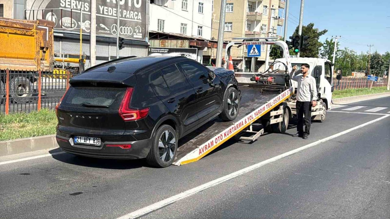 Diyarbakır’da aracın çarptığı yaya ağır yaralandı