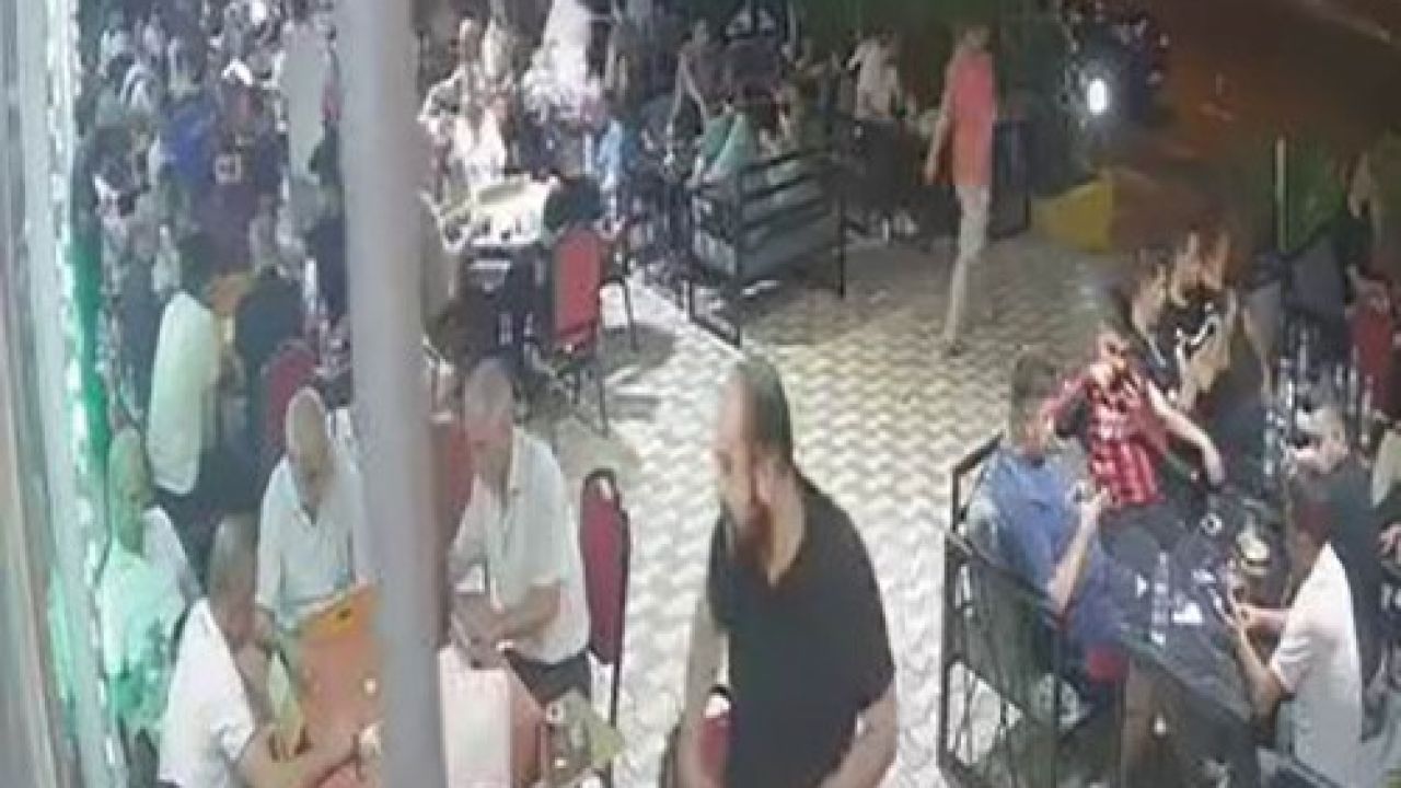 Diyarbakır’da aracın yayaya çarpma anı güvenlik kamerasına yansıdı