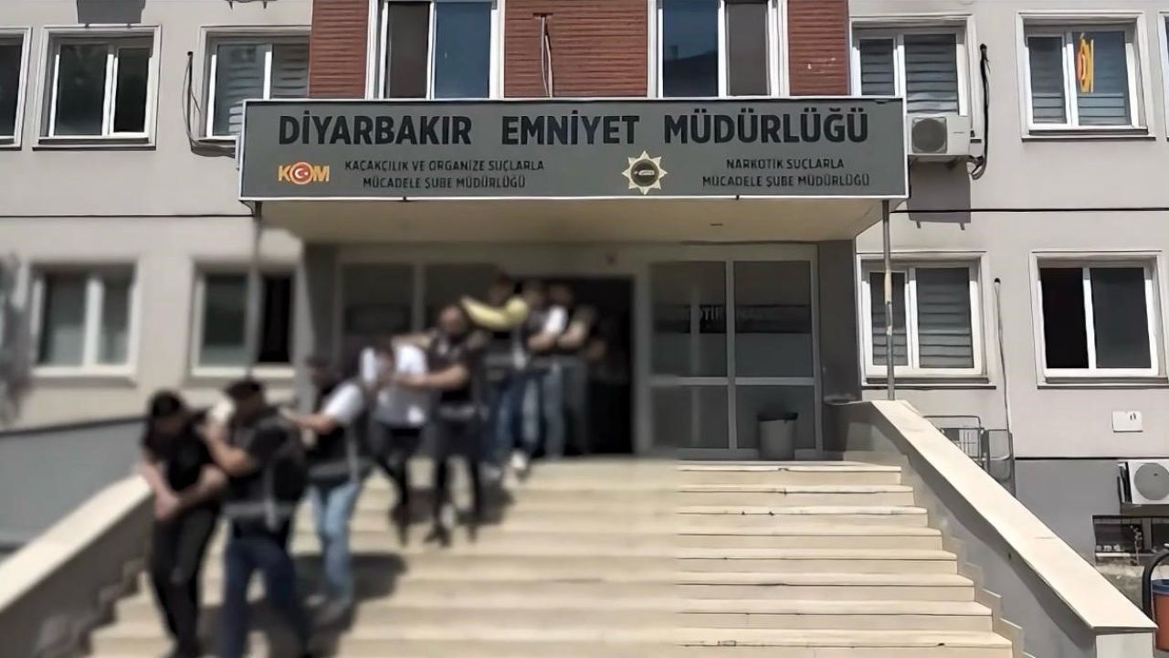 Diyarbakır’da silahlı suç örgütü şebekesi çökertildi: 40 gözaltı