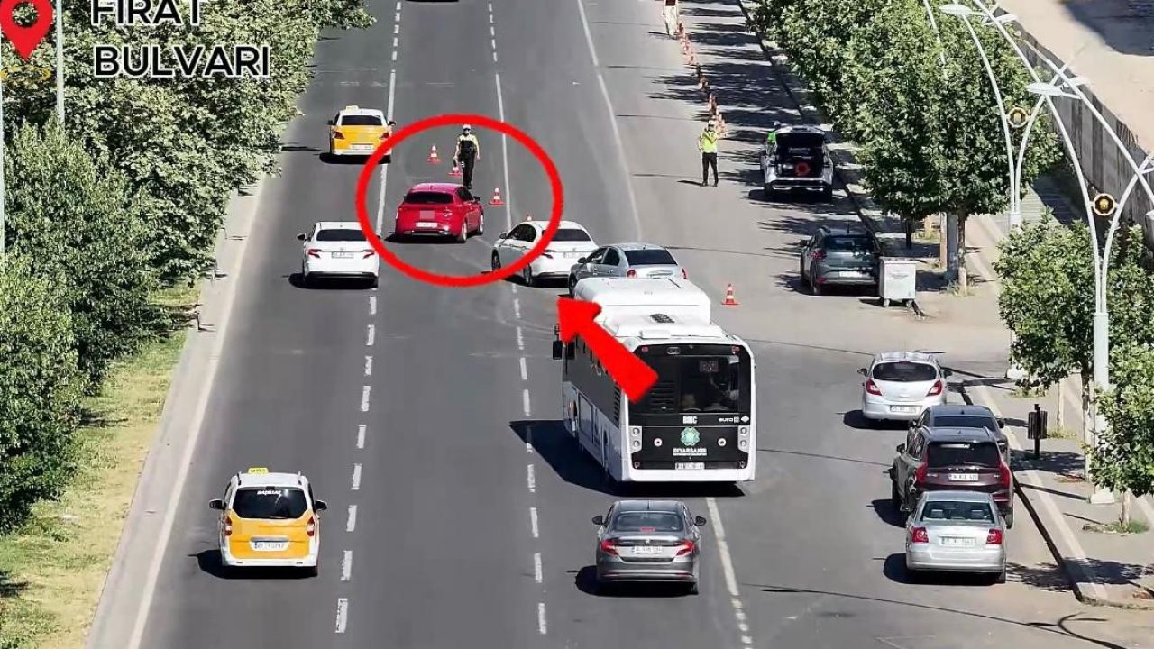 Diyarbakır’da yayalara yol vermeyen araçlara denetim