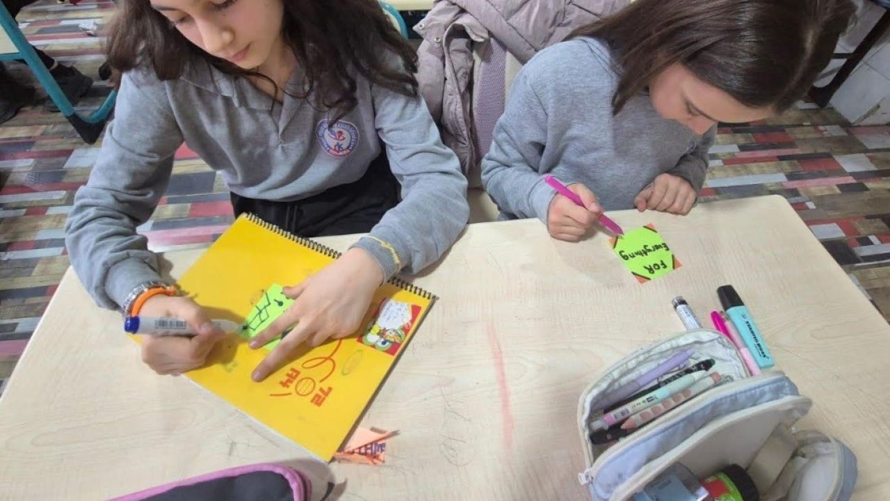 Eğitimde sınırlar kalktı, 7 ülkeden öğrenciler Bursa’dan dünyaya mutluluk köprüsü kurdu