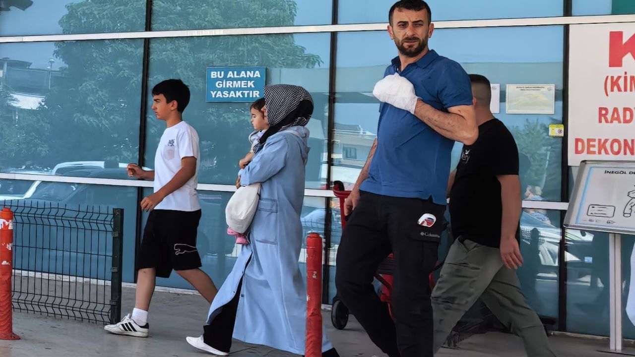 Elini makineye kaptıran işçinin parmağı koptu