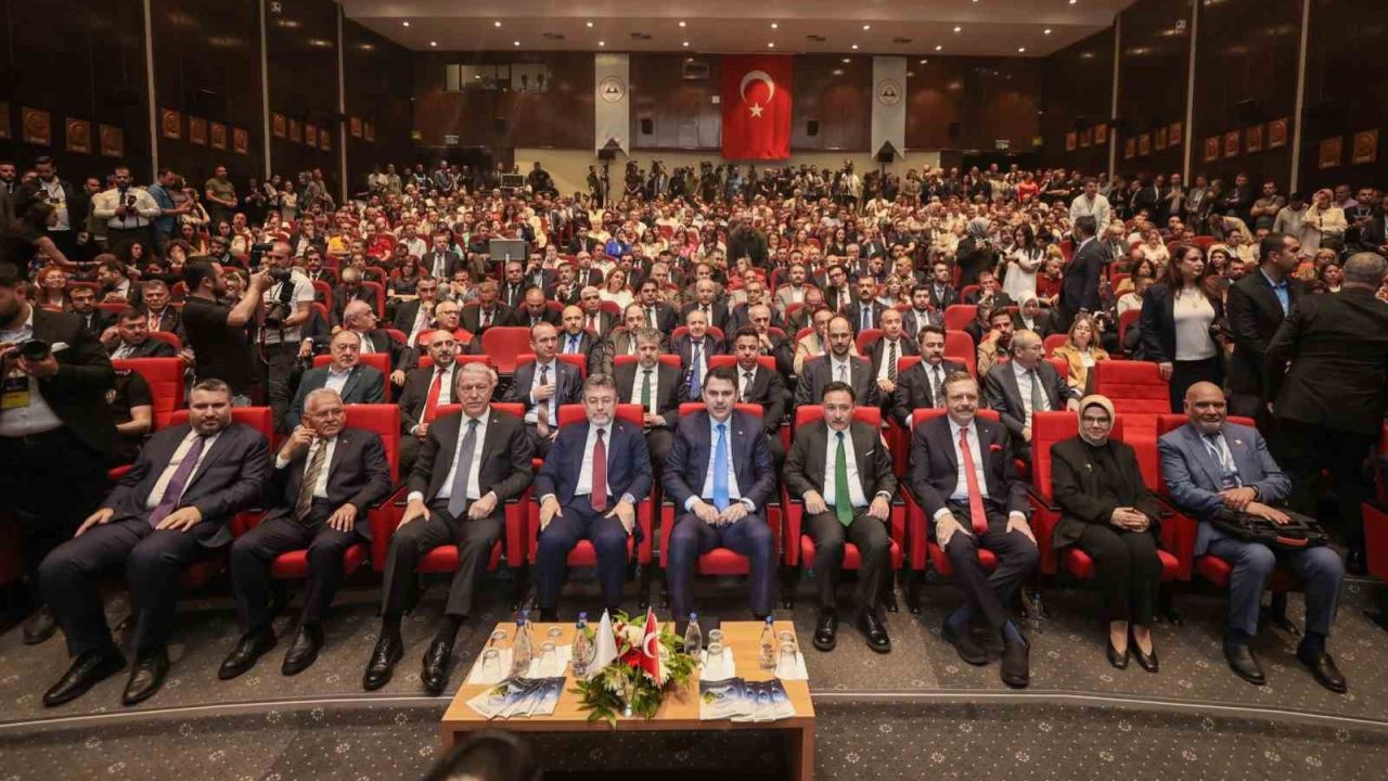 Erciyes Zirvesi-1 Kayseri’de yoğun katılımla gerçekleştirildi