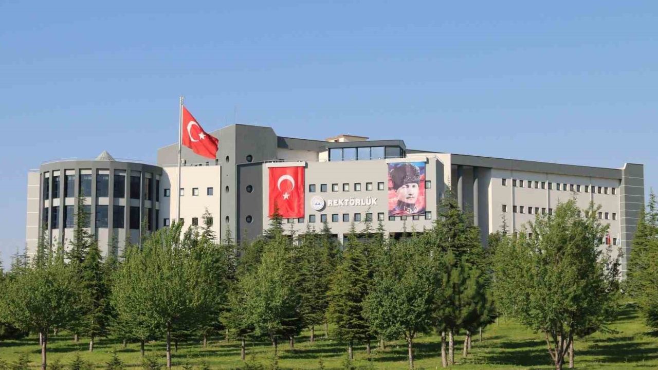 ERÜ, Küresel Sürdürülebilirlik Liginde zirveye ilerliyor