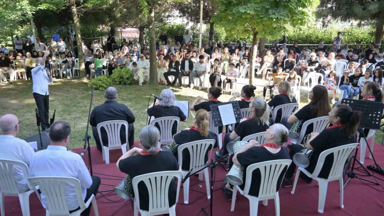 Esenyurt Ulu Çınar’da müzik dolu dönem finali