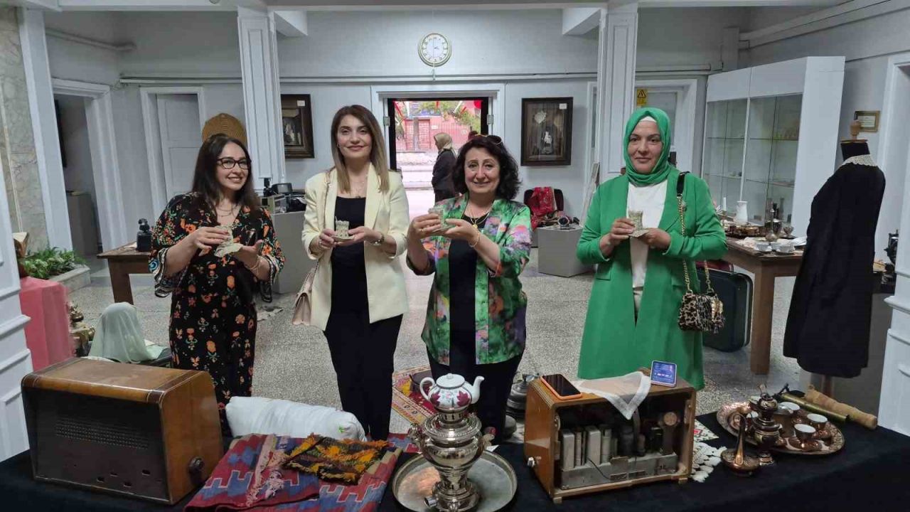 Eskişehir Olgunlaşma Enstitüsü’nün ’Yaşayan Hatıralar - Anı Sergisi’ büyük ilgi gördü