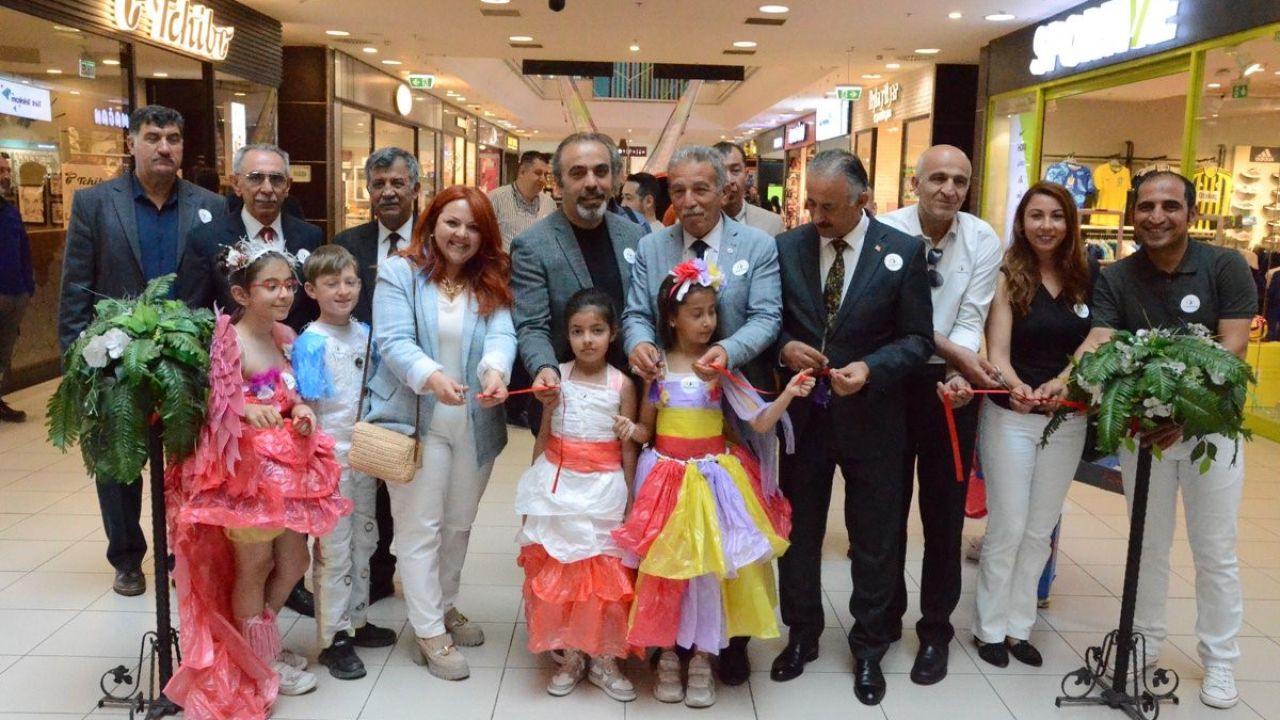 Eskişehir’de "Etwinning İyi Örnekler Sergisi" kapılarını açtı