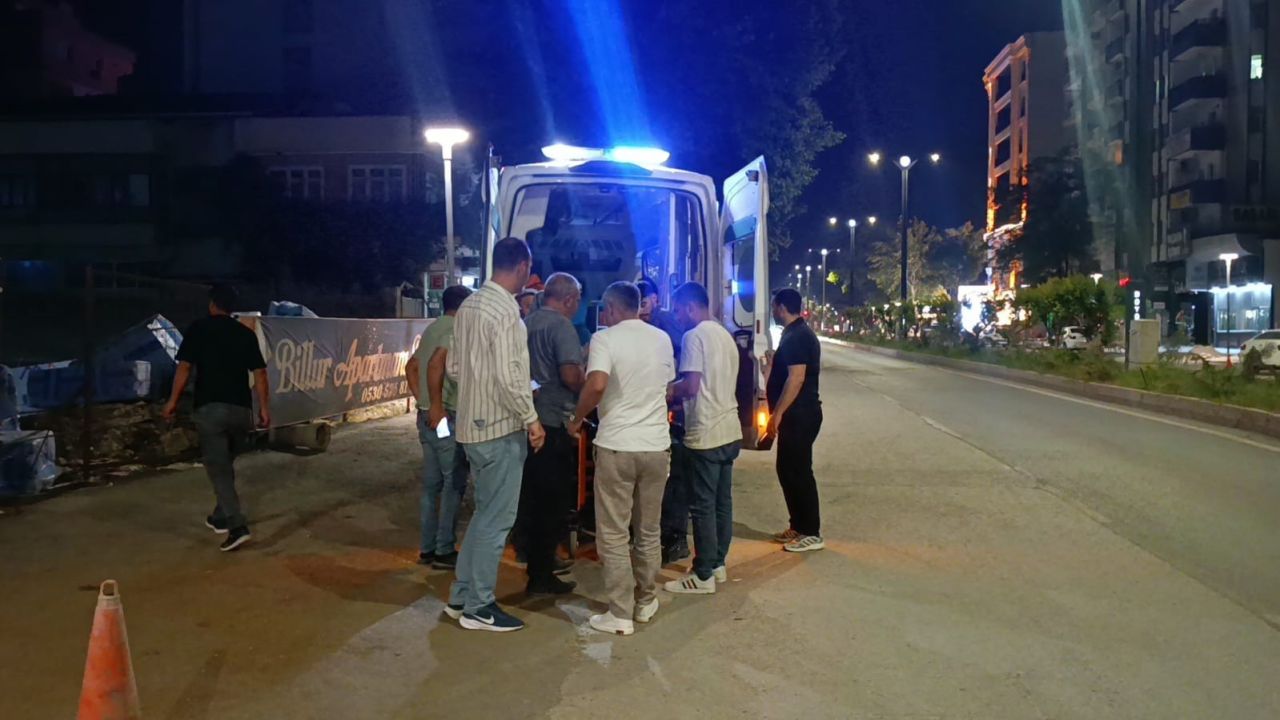 Evine giderken asansör boşluğuna düşüp ağır yaralandı