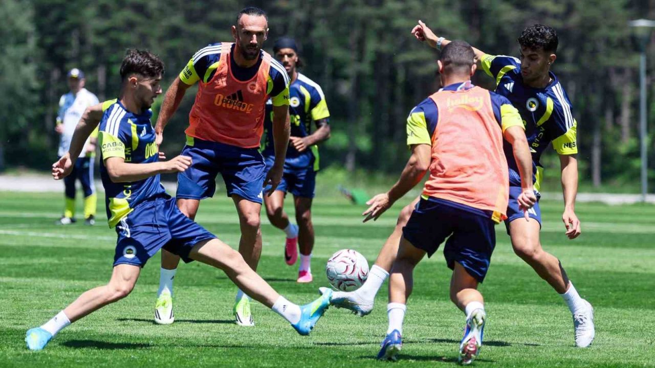 Fenerbahçe, hazırlıklarını sürdürdü